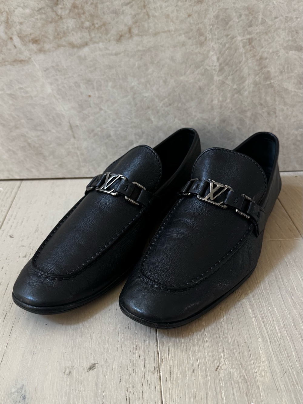 Louis Vuitton Black Leather Slip-On Driving shoes